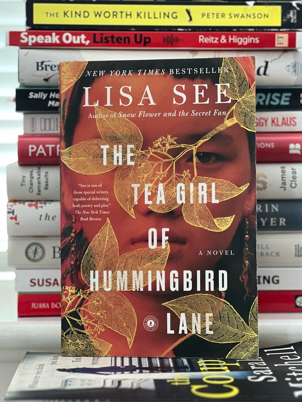 The Tea Girl of Hummingbird Lane by Lisa See Paperback Brown & Gold Cover